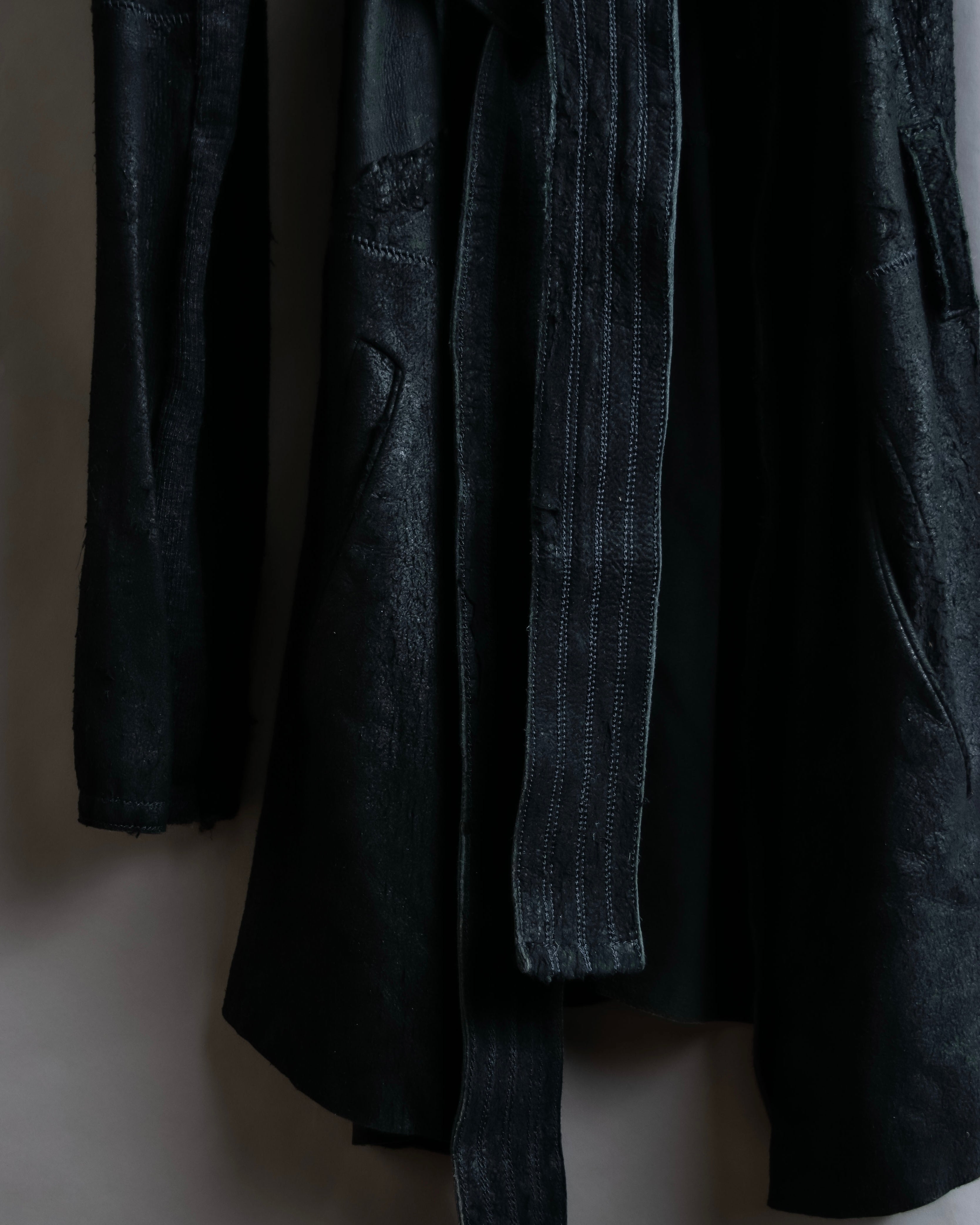 "ISAAC SELLAM" Cut-off design belted leather jacket