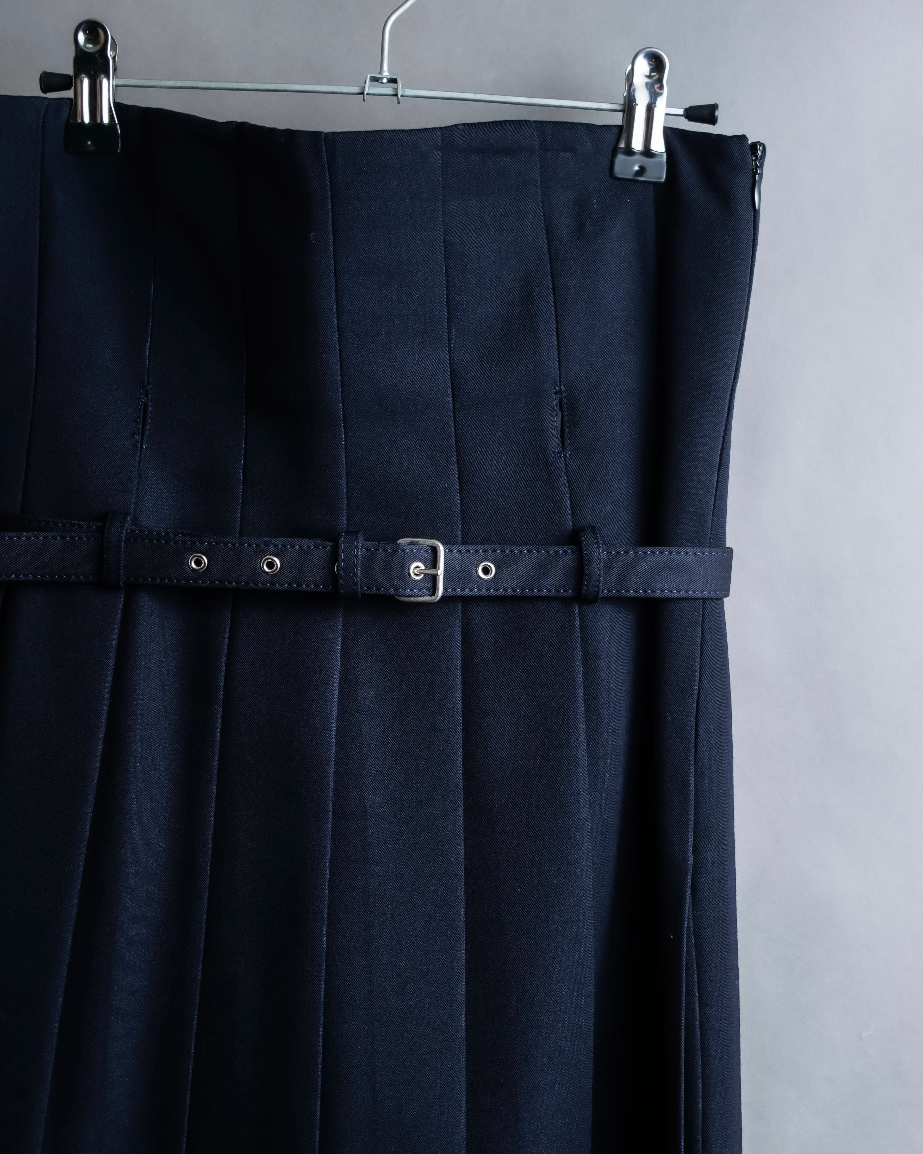 "COMME des GARCONS" Box pleated belted corset skirt
