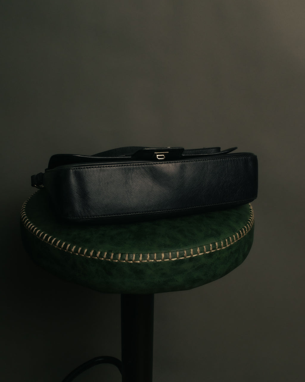 “Salvatore Ferragamo” 2010’s Gancini leather shoulder bag