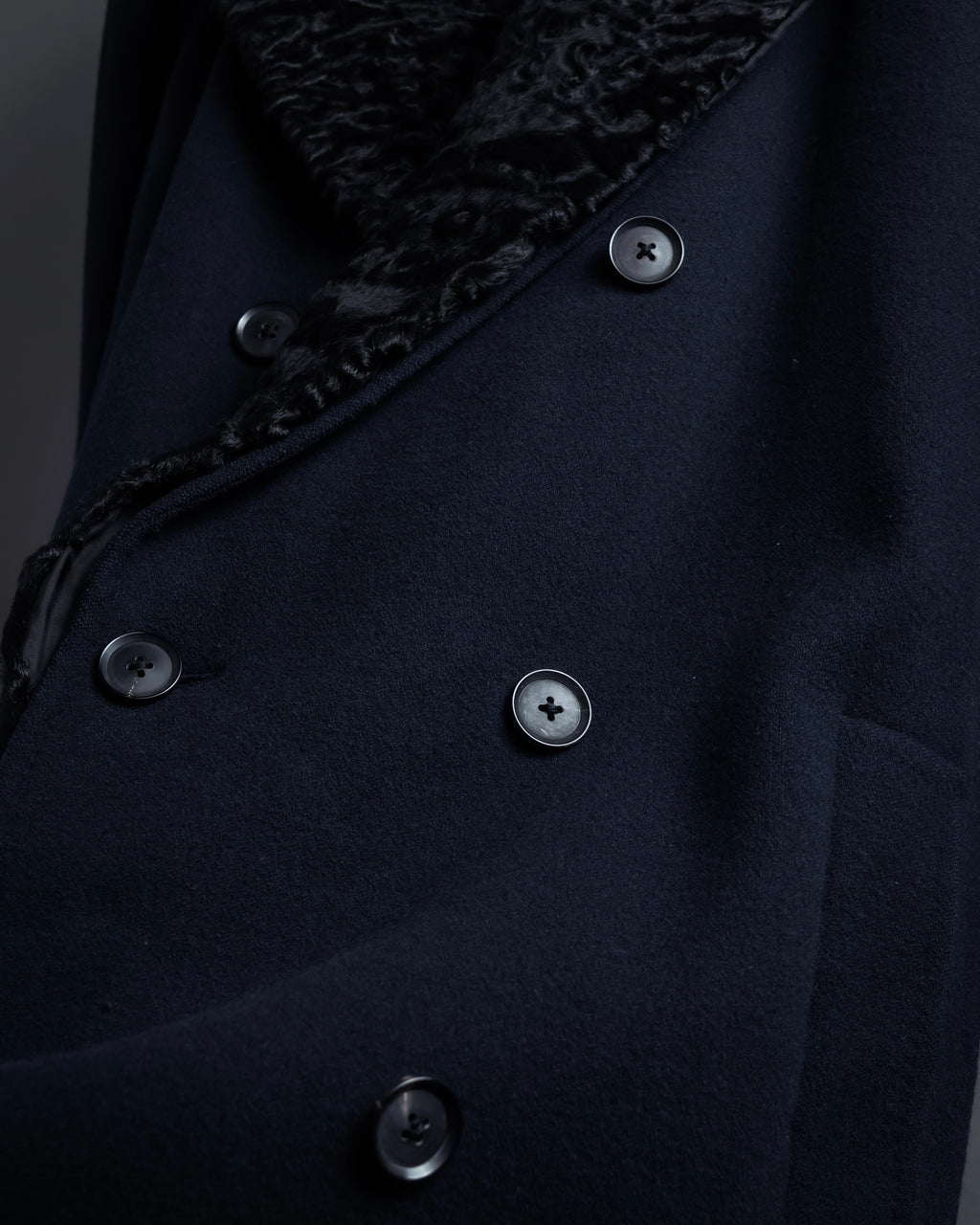 -SPECIAL- "CARUSO"
 Fur collar design belted melton coat