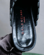 "BALENCIAGA" Ribbon design suede heel mules