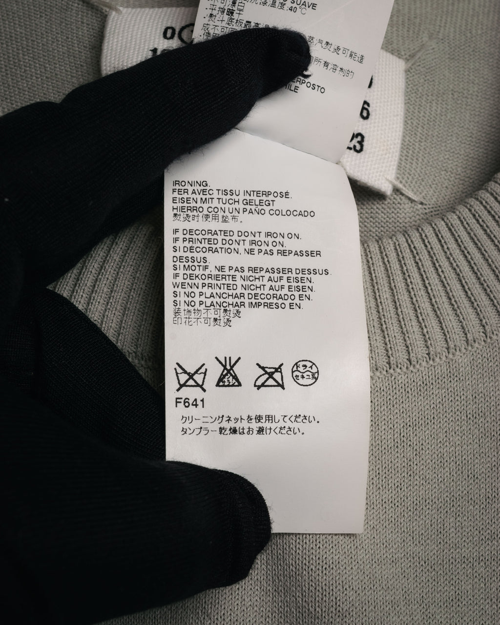 “Maison Margiela” 2015SS deconstructed cape knit top