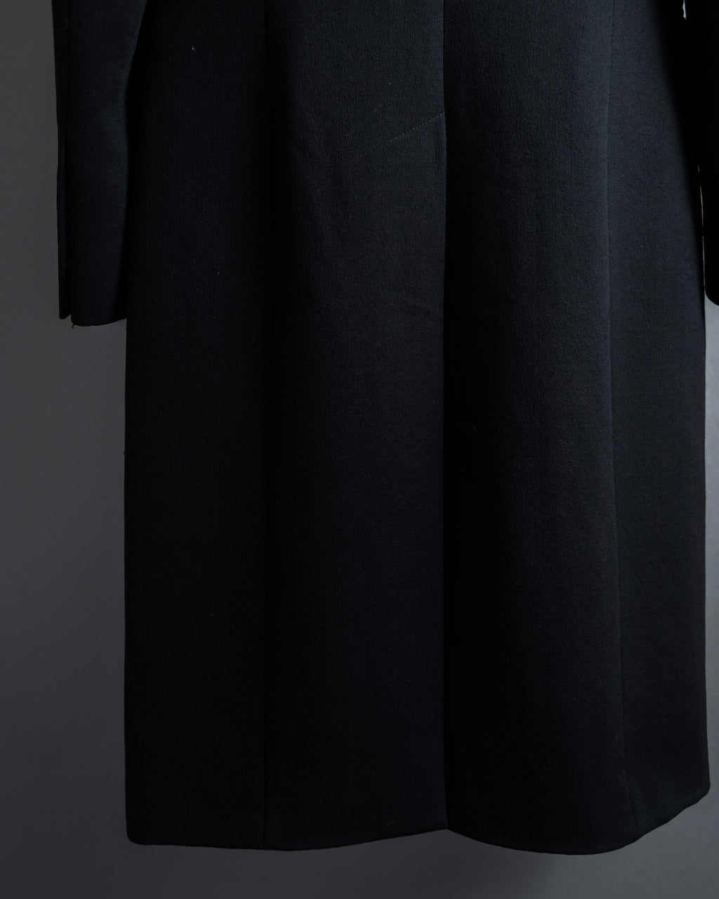 "GIANFRANCO FERRE" Multiple button sequences shaped long coat