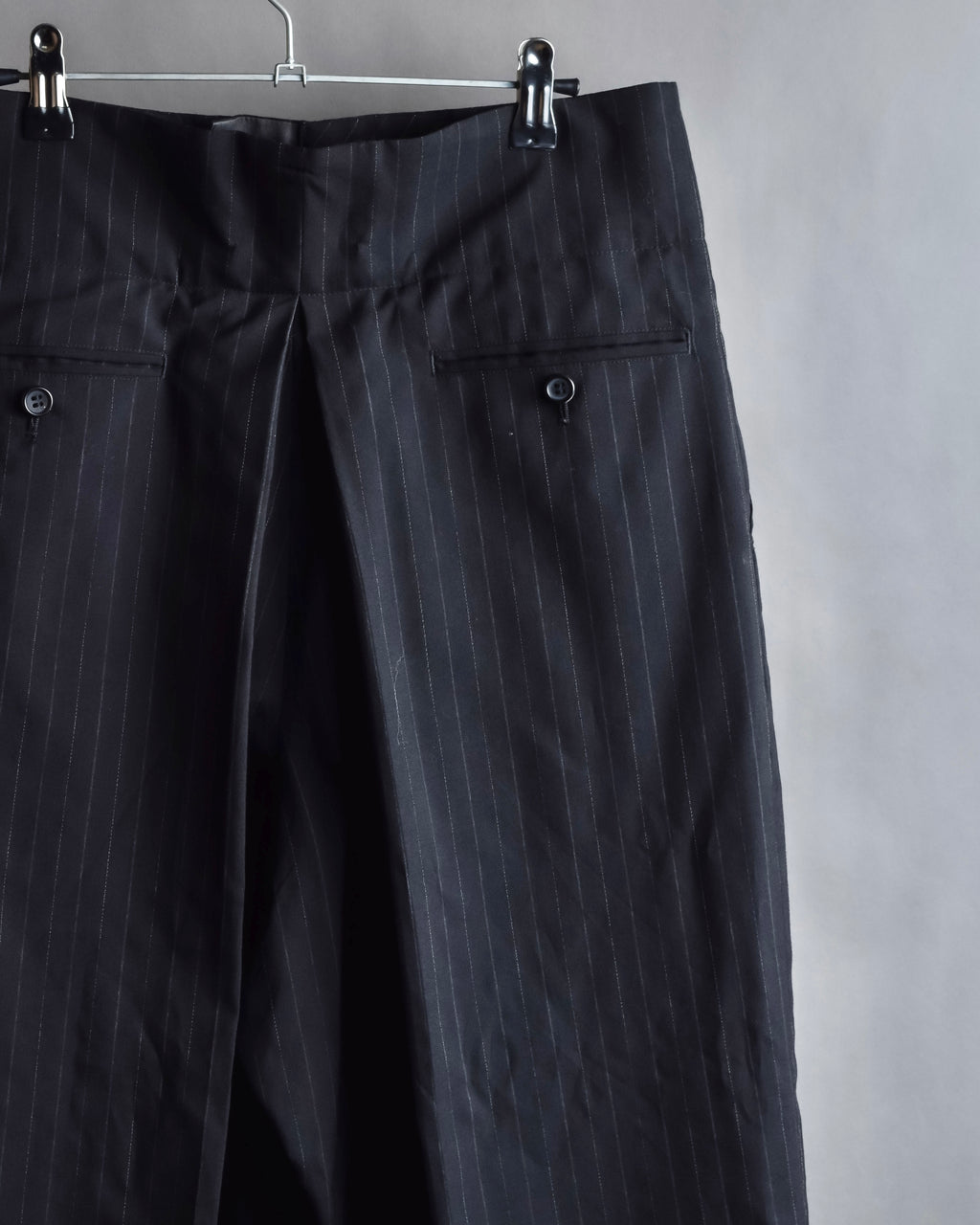 "YOHJI YAMAMOTO FEMME" 10AW Pinstripe pattern tuck wide slacks