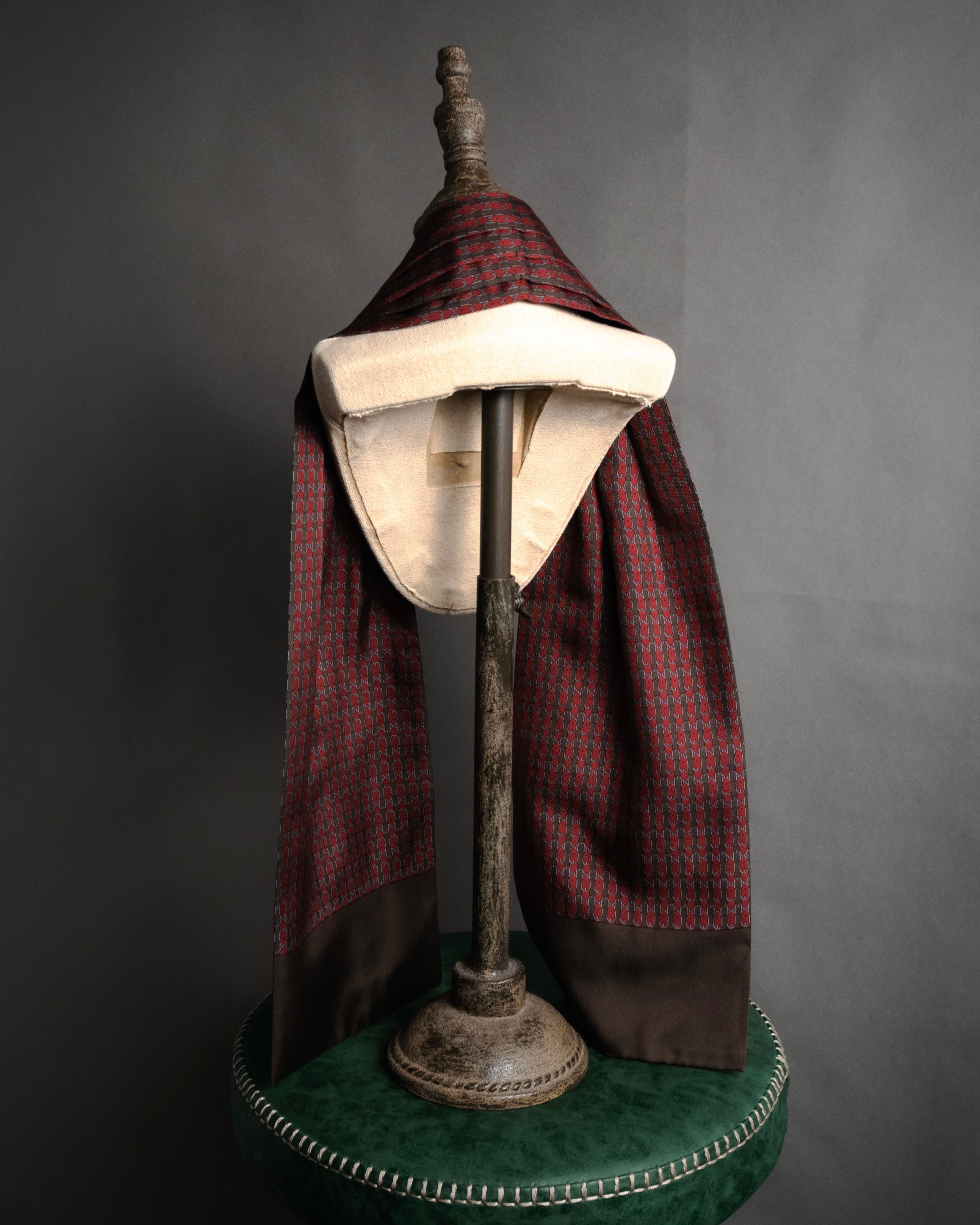 “HERMES” 80’s-90’s Bit motif geometric silk stole