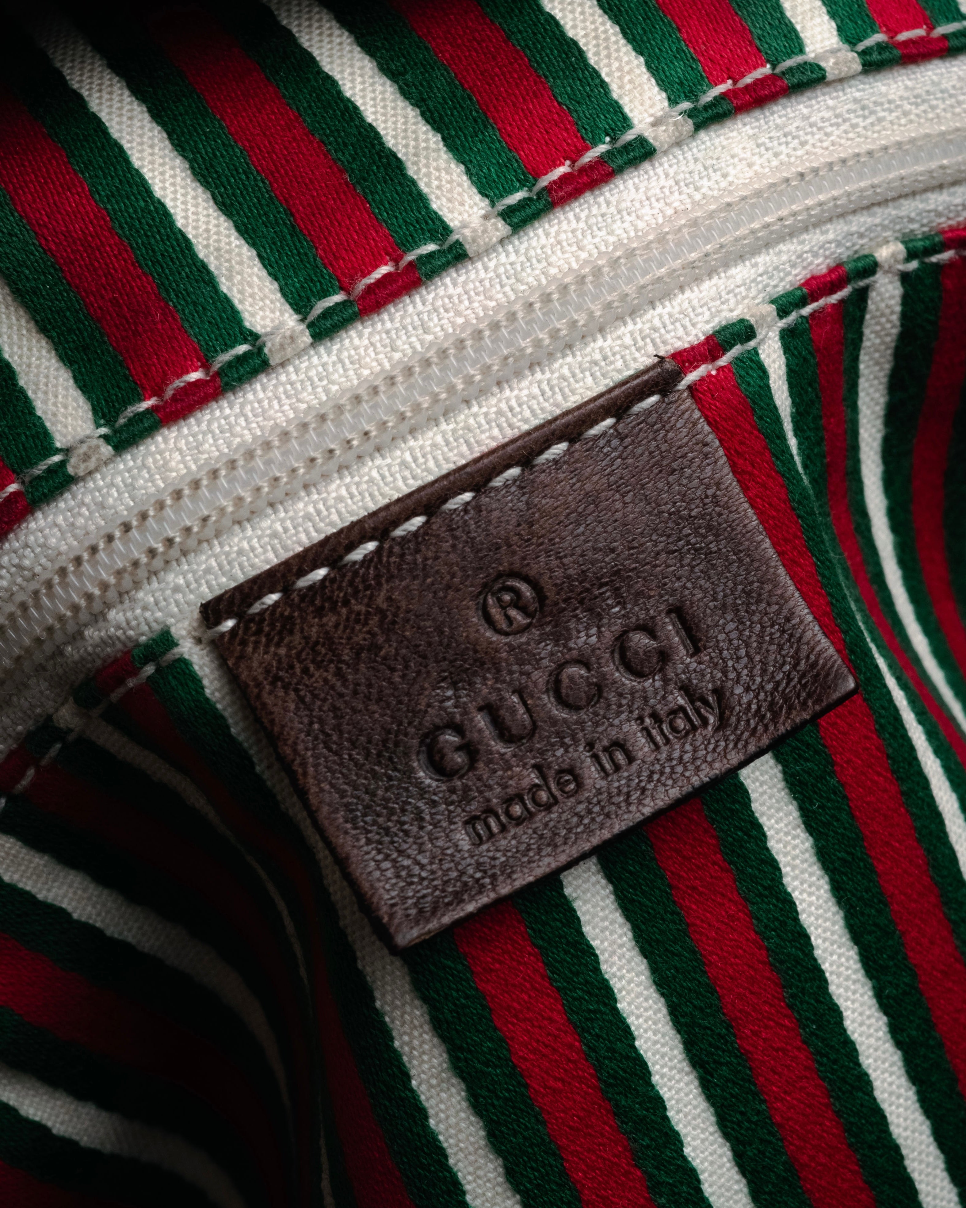 GUCCI ボストンバッグ　archive GUCCI” 00's Archive inspired leather boston bag – MOOD