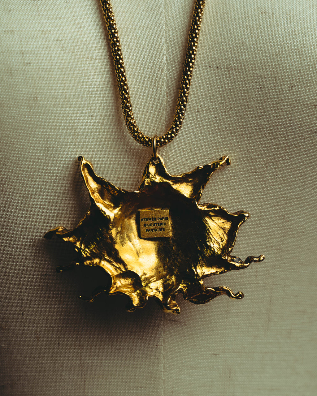 -SPECIAL- “HERMÈS” 90’s Sun face sculptural pendant necklace