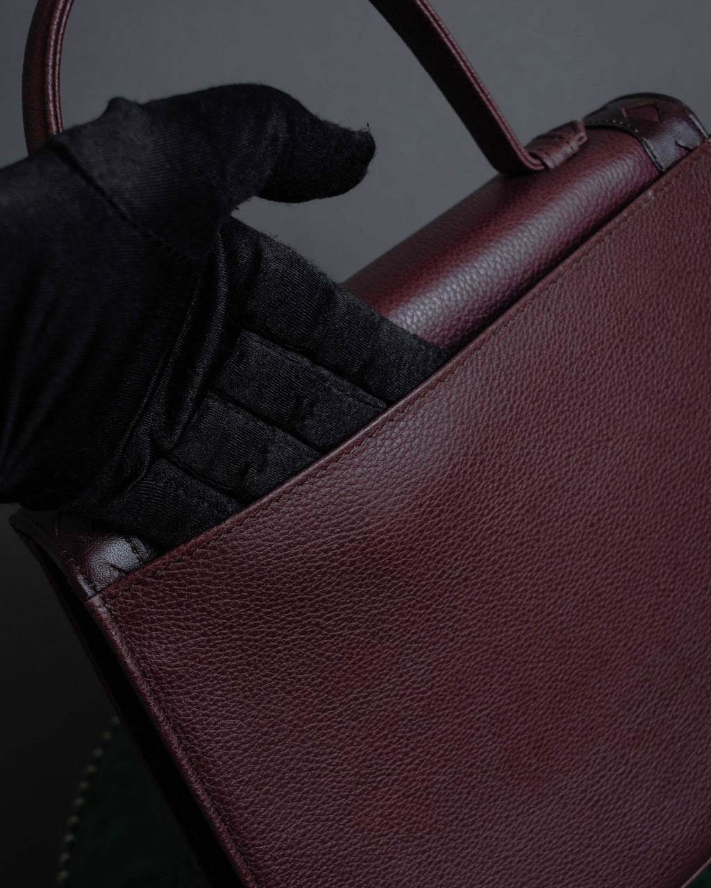 "YVES SAINT LAURENT" Diamond trim design 2way leather handle bag