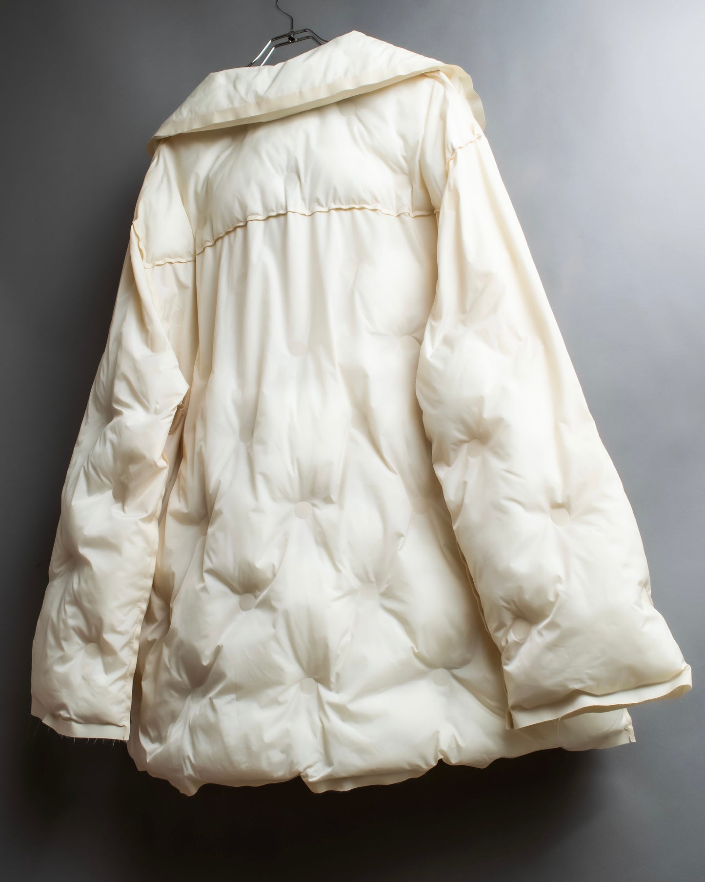 "MAISON MARGIELA" Offwhite color quilted padded oversized tailored coat