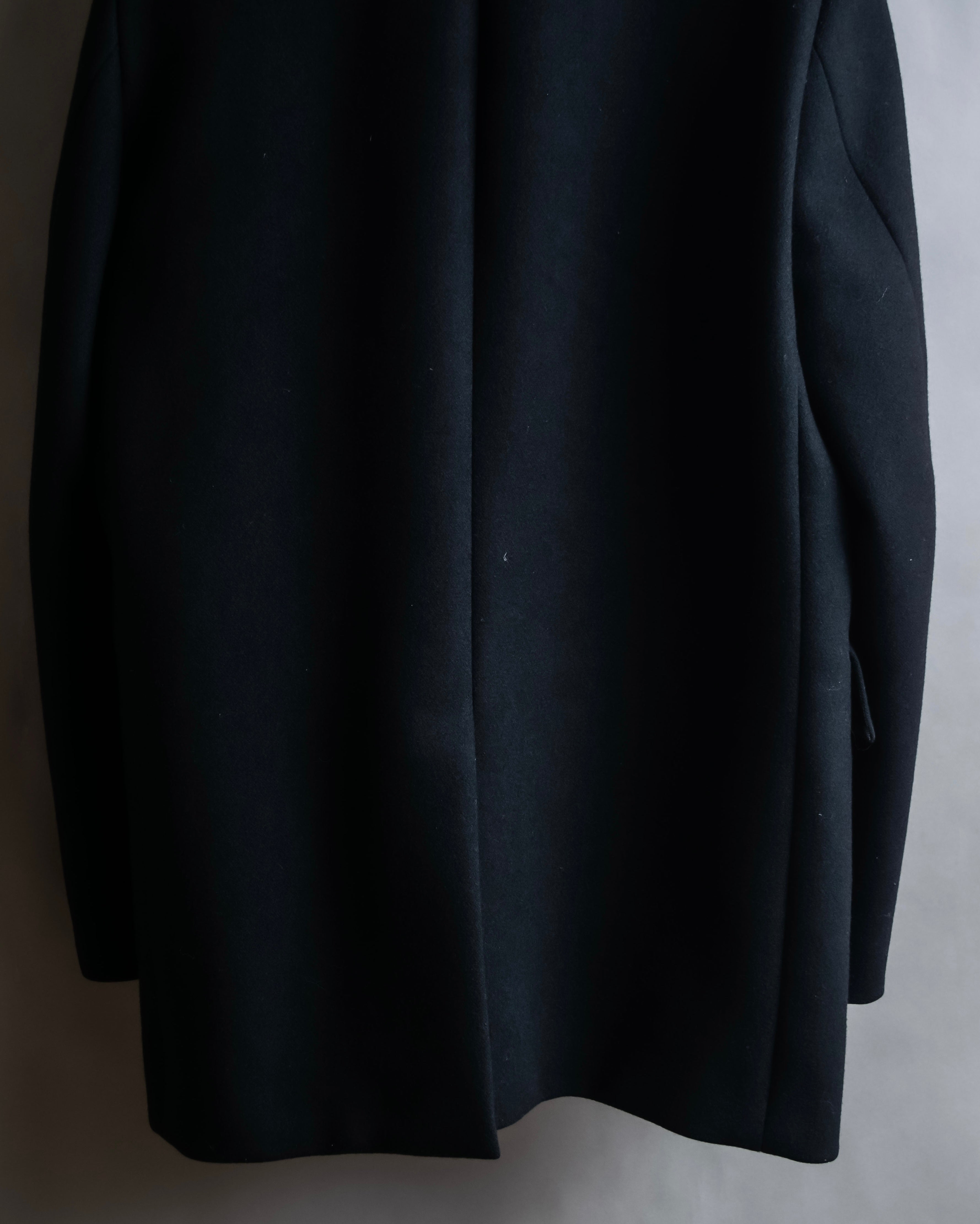 "JOHN LAWRENCE SULLIVAN"
 Large lapel double-breasted mid length coat