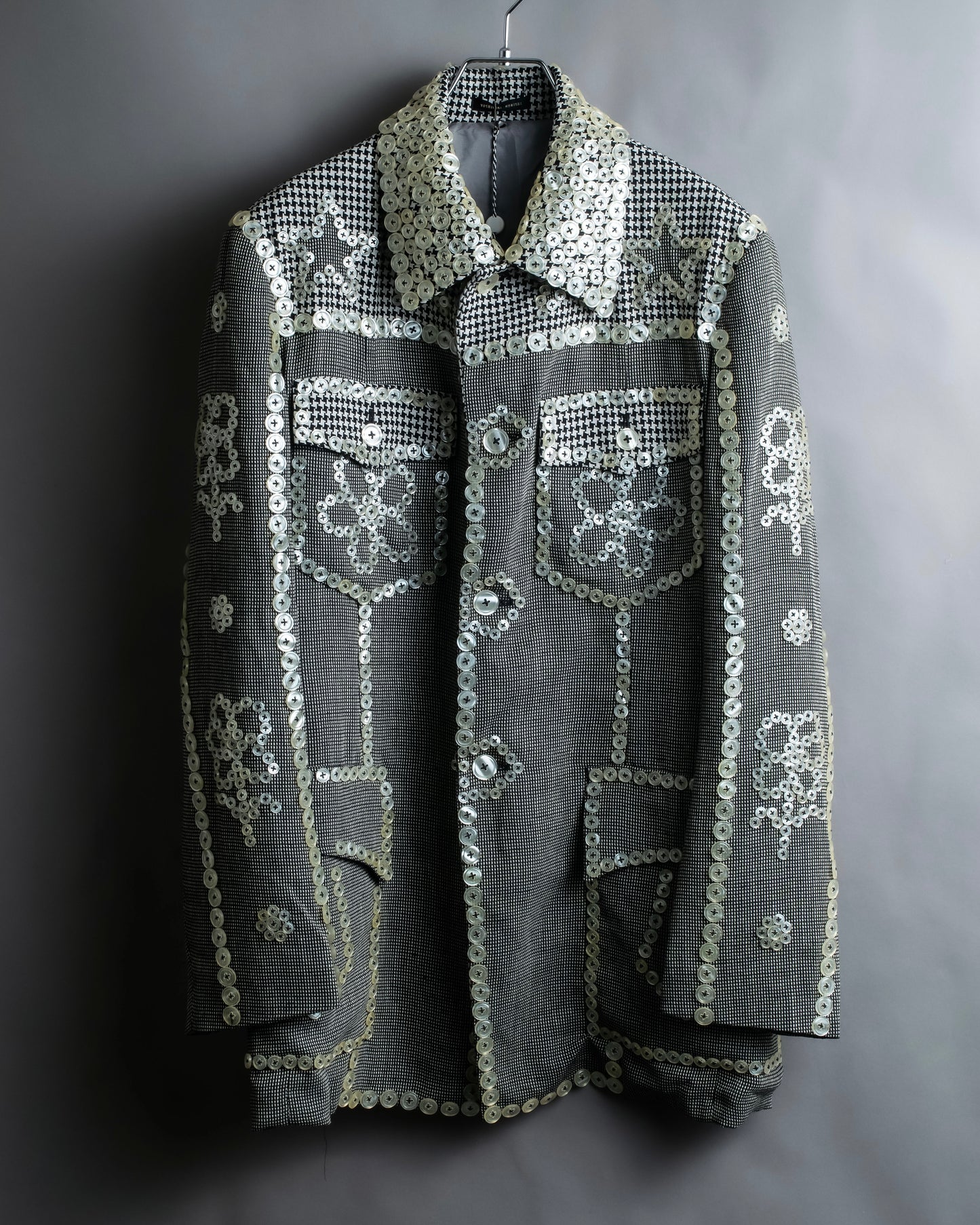 "YOSHIYUKI KONISHI" Countless button design stand collar blouson