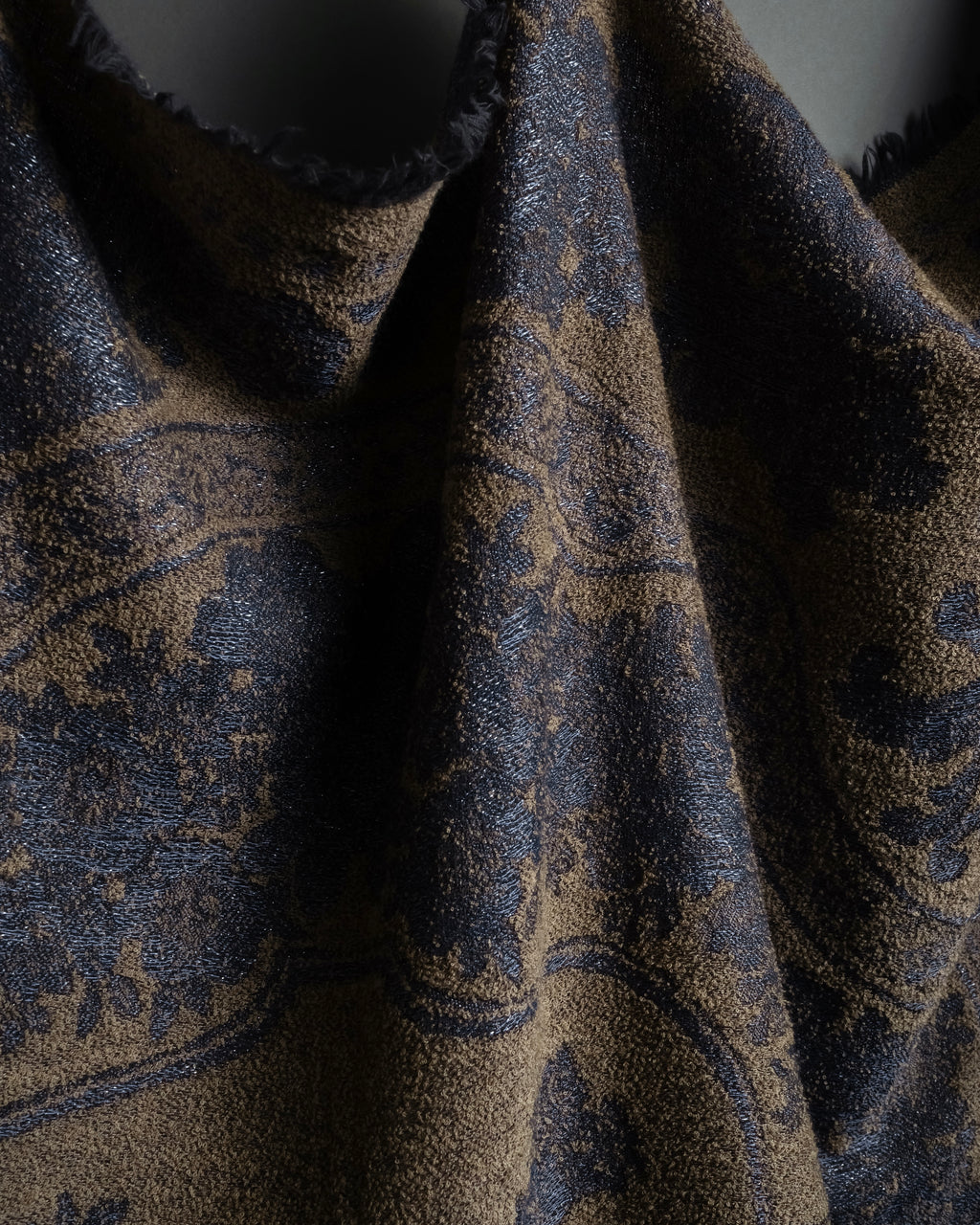 "BALENCIAGA" Large size lame jacquard weave stole