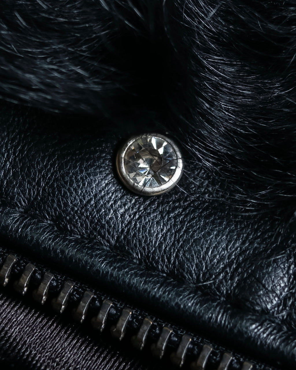 "HERMITAGE" Box silhouette double zipper fur blouson