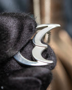 "Tiffany&Co" Crescent moon paloma picasso necklace