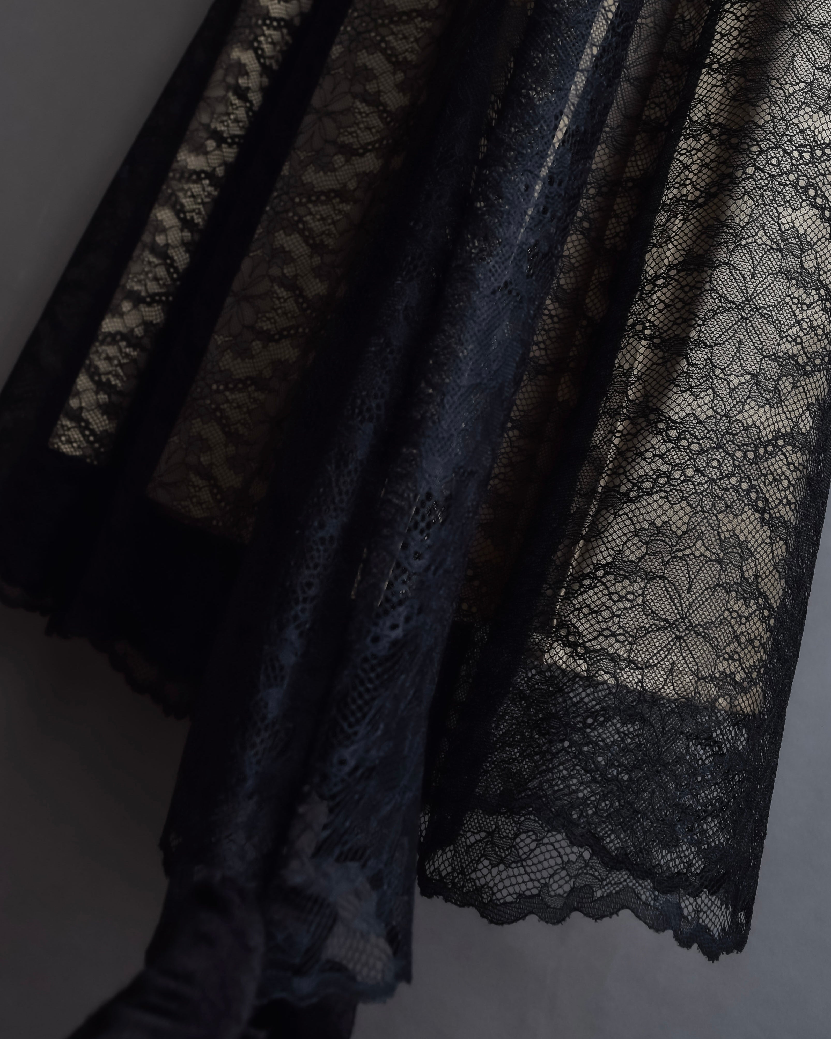 "LANVIN en Bleu" Flowers black lace layered skirt