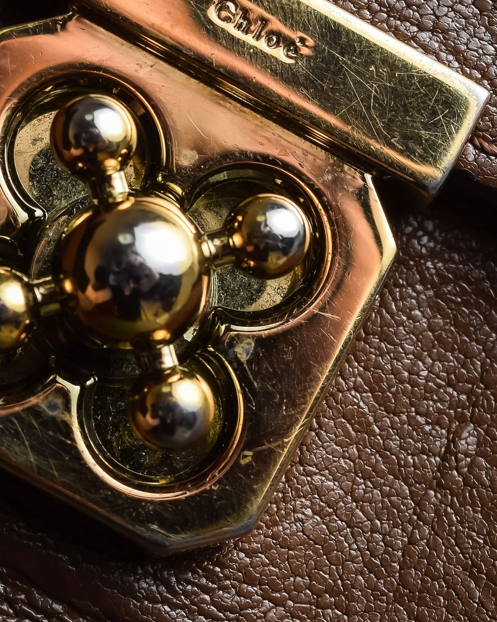 "Chloe" Fleur motif design leather long wallet