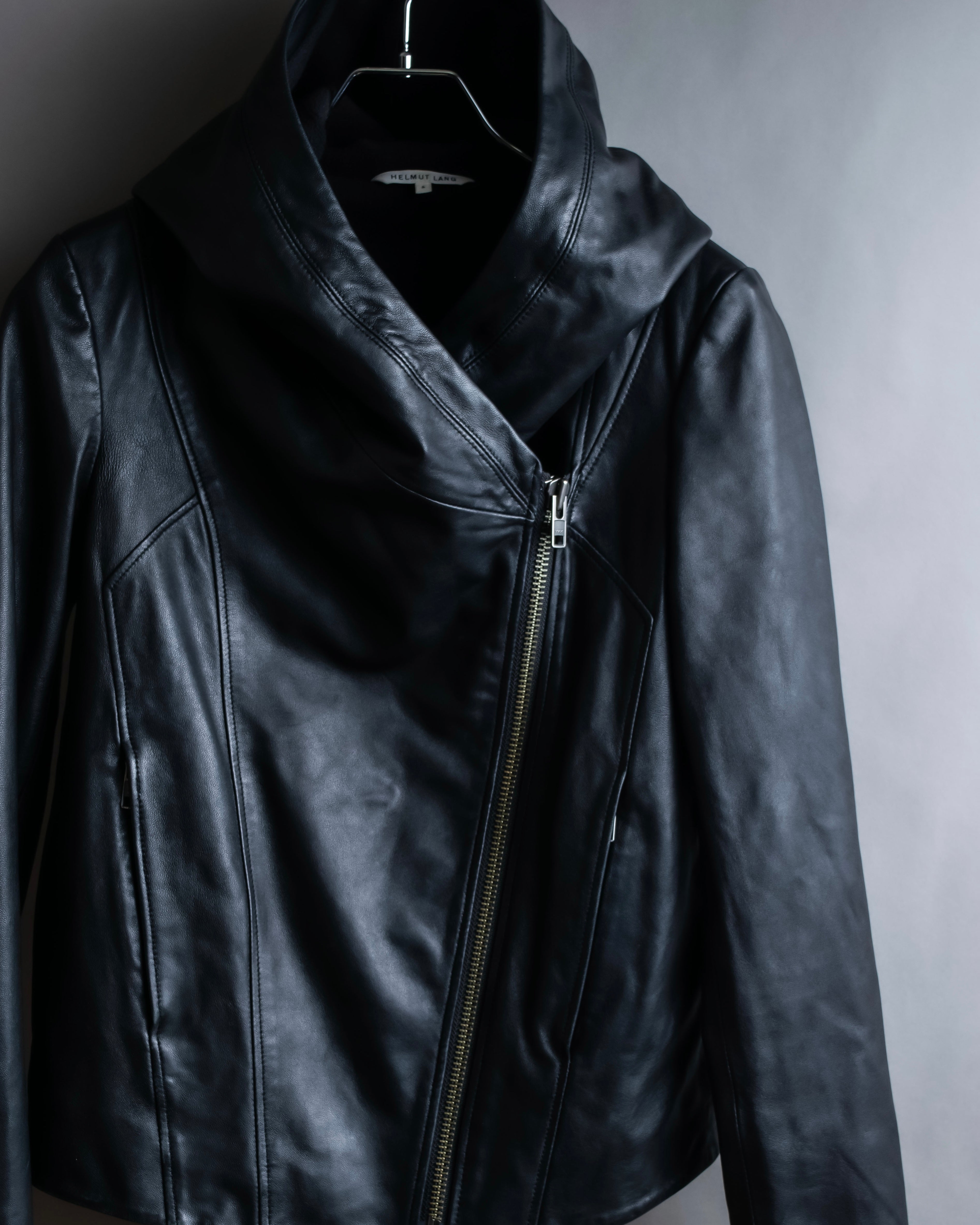 "HELMUT LANG"Boa switching shape leather zip-up jacket