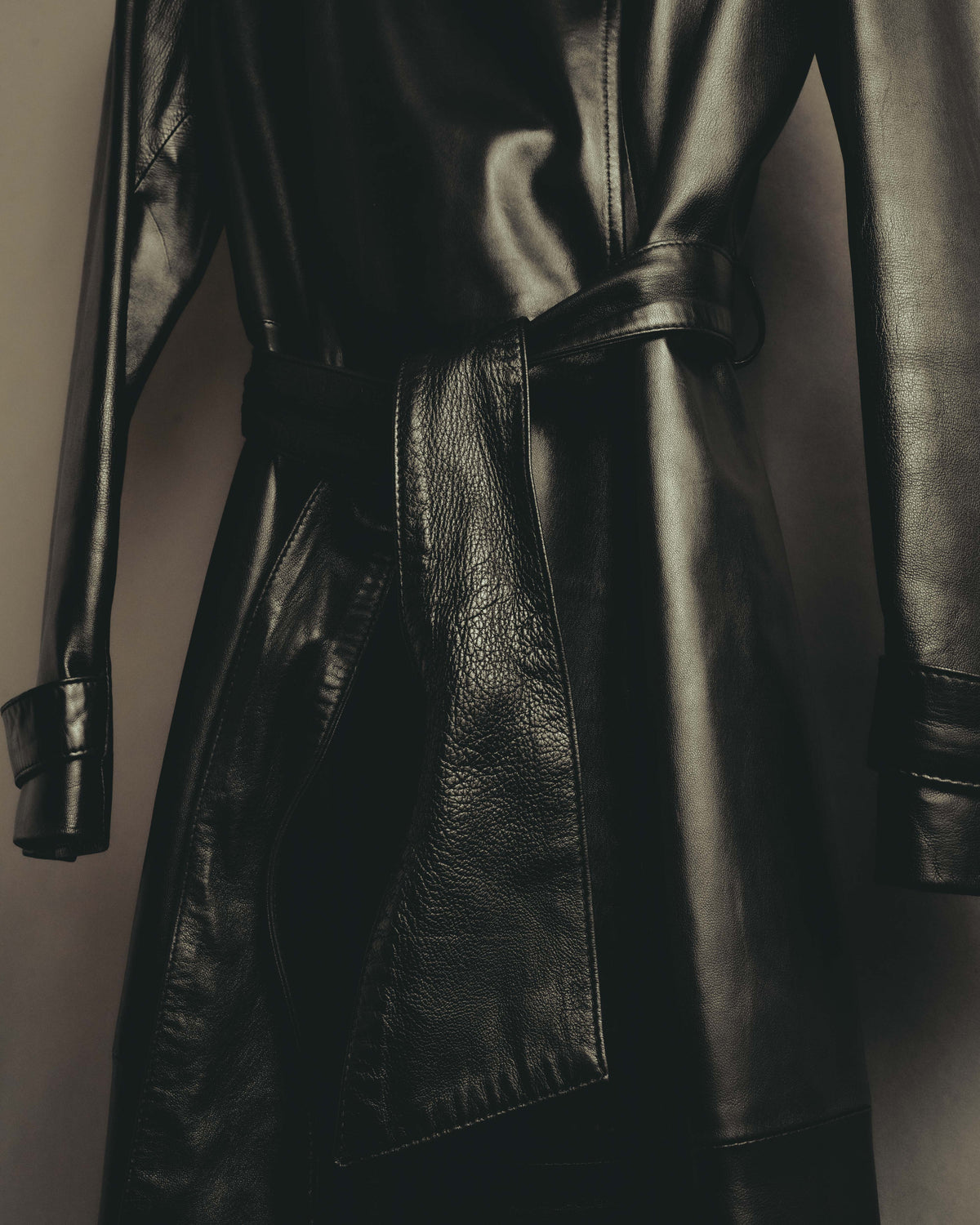 -SPECIAL- "BOTTEGA VENETA" 80's-00's Belted leather coat