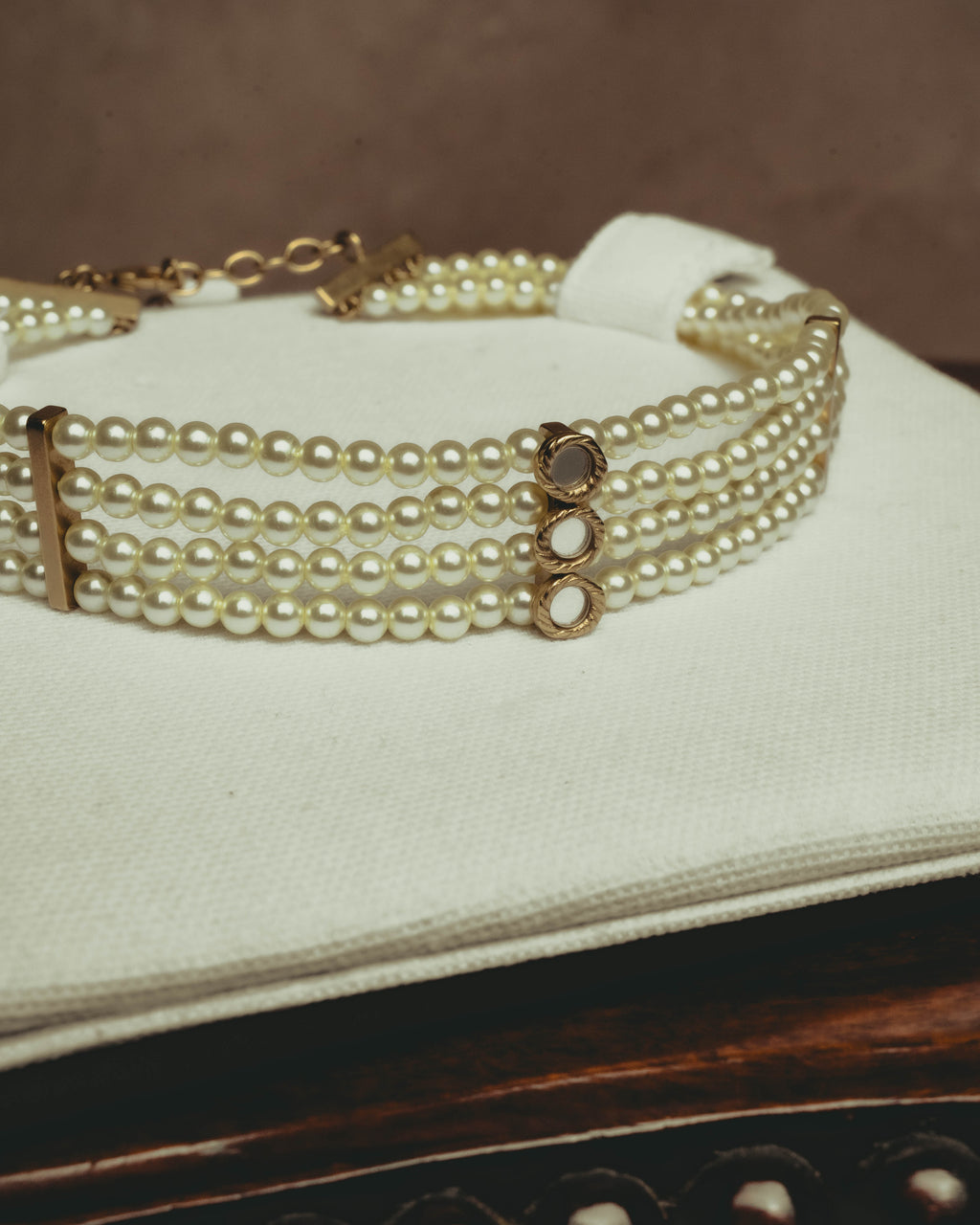 -SPECIAL- “Christian Dior” 90’s–00’s pearl cabochon multi-strand choker necklace