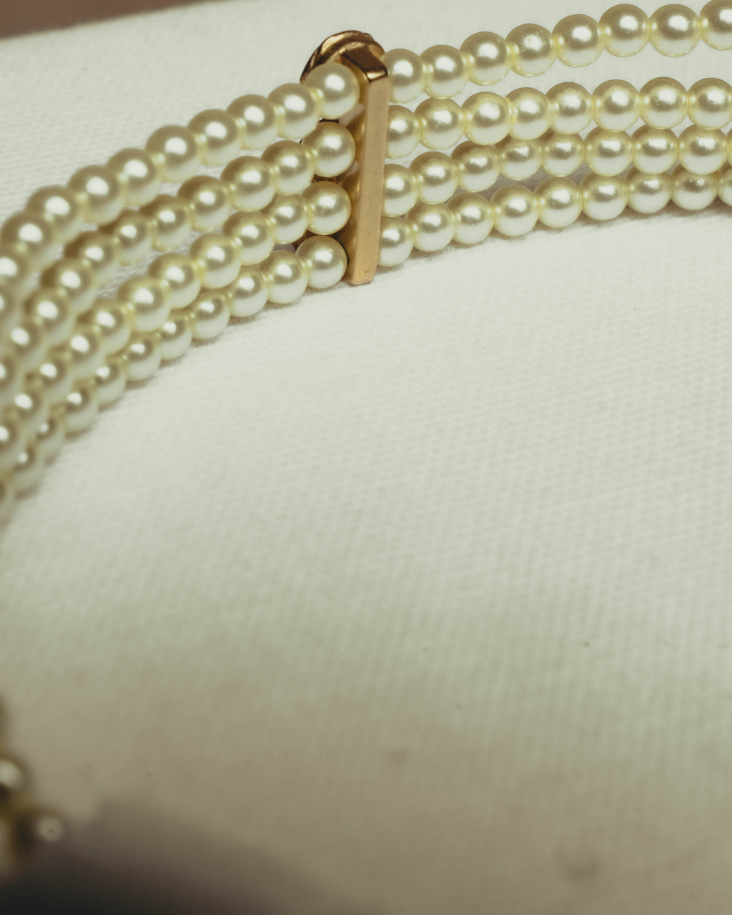 -SPECIAL- “Christian Dior” 90’s–00’s pearl cabochon multi-strand choker necklace