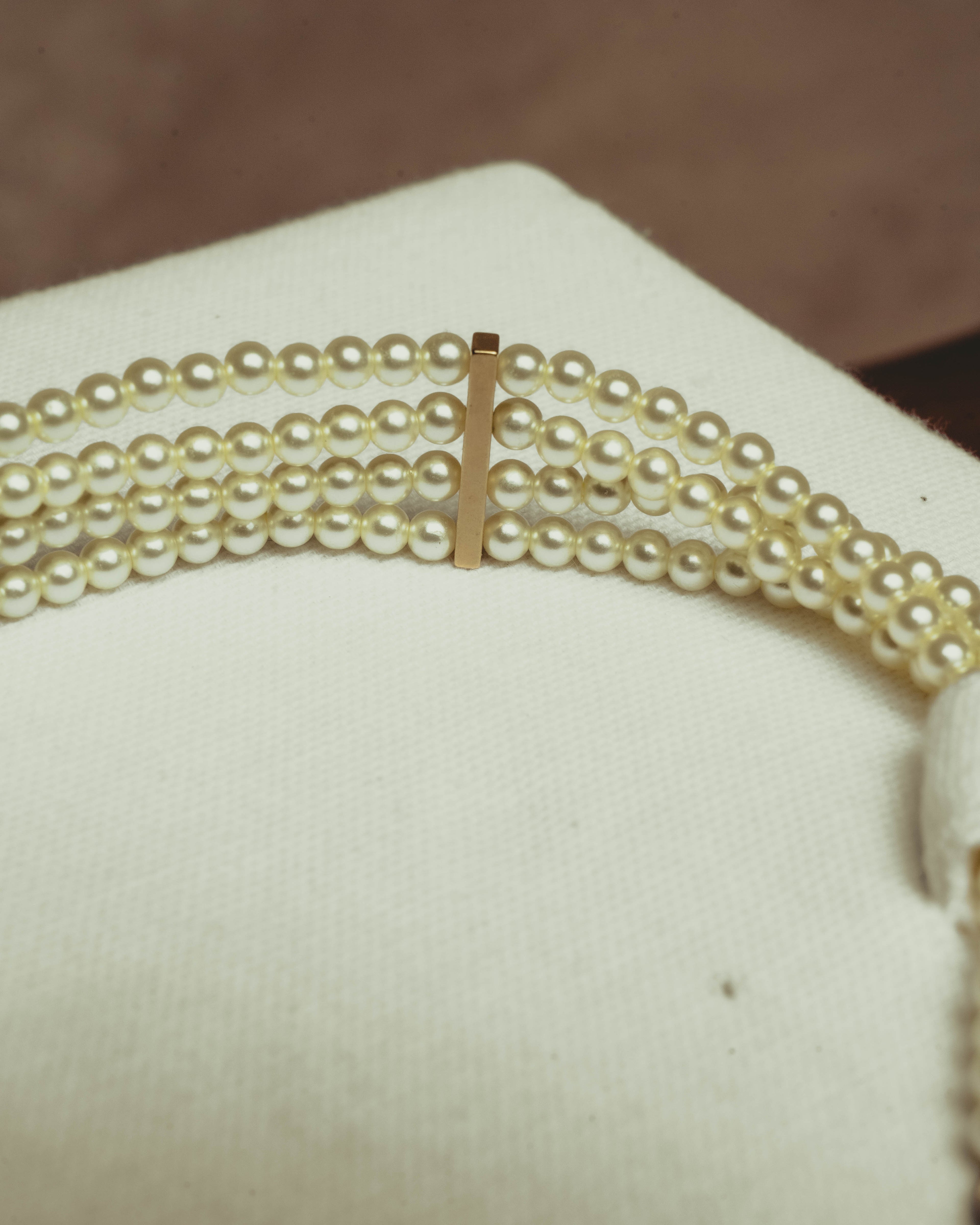 -SPECIAL- “Christian Dior” 90’s–00’s pearl cabochon multi-strand choker necklace