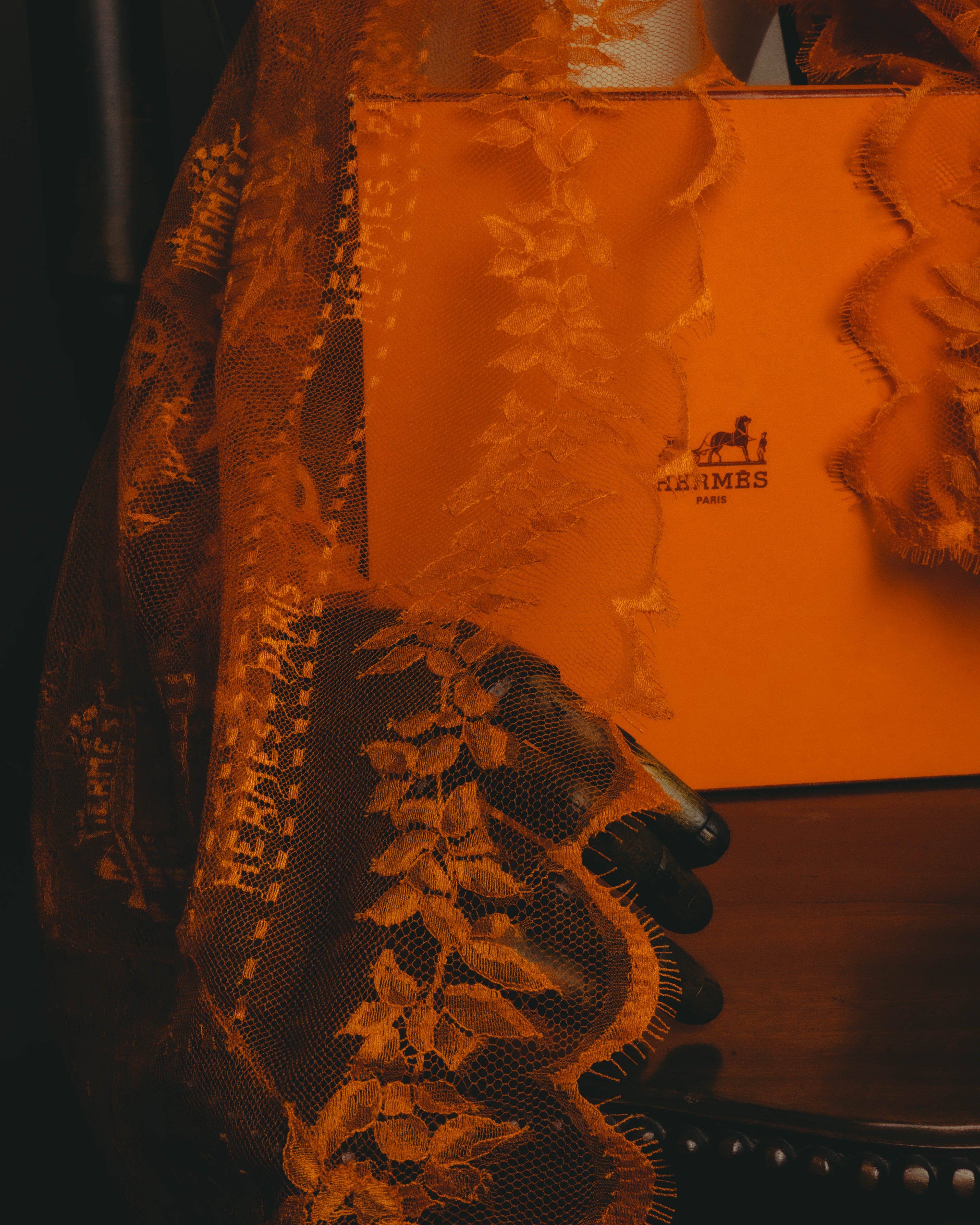 -SPECIAL- “HERMÈS” 2000’s-2010’s orange floral mesh lace stole