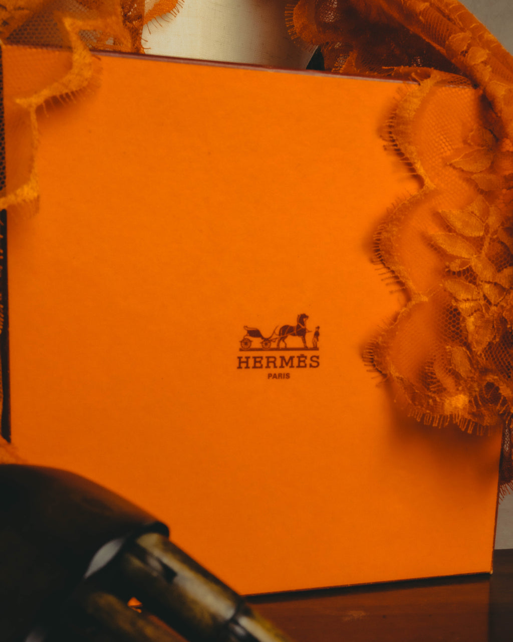 -SPECIAL- “HERMÈS” 2000’s-2010’s orange floral mesh lace stole