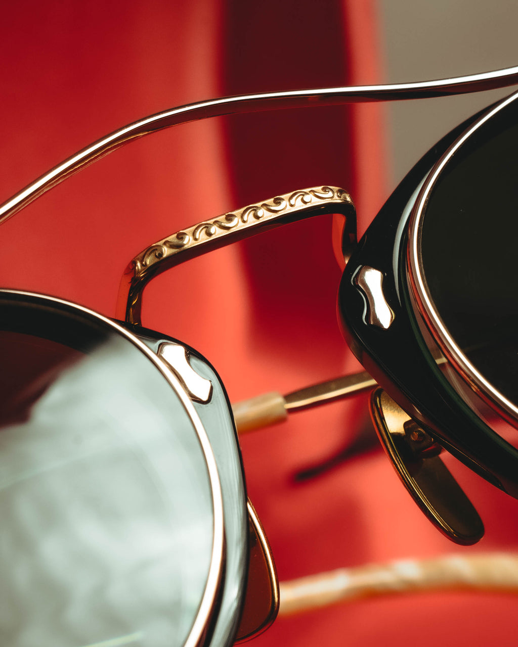 “GUCCI” 10’s-20’s Ornate double-bridge round sunglasses