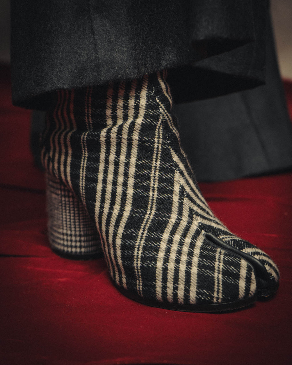 -SPECIAL- "Maison Margiela"2015's Tabi striped fabric ankle boots