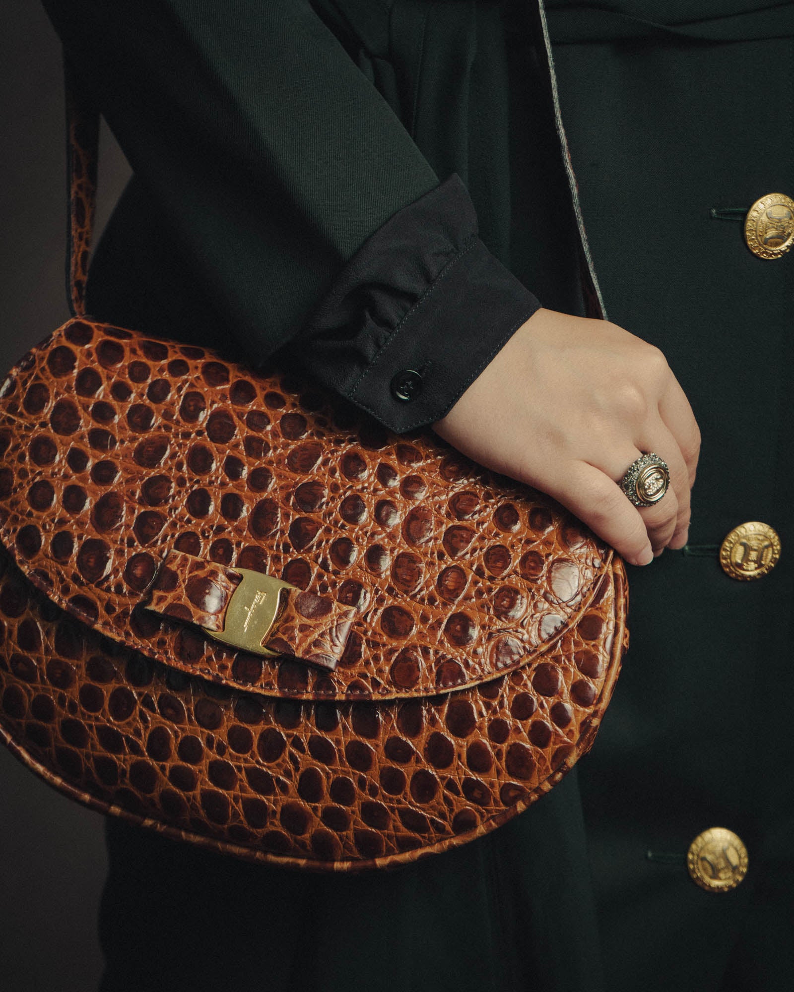 -SPECIAL- "Salvatore Ferragamo" 90's Glossy crocodile pattern shoulder bag
