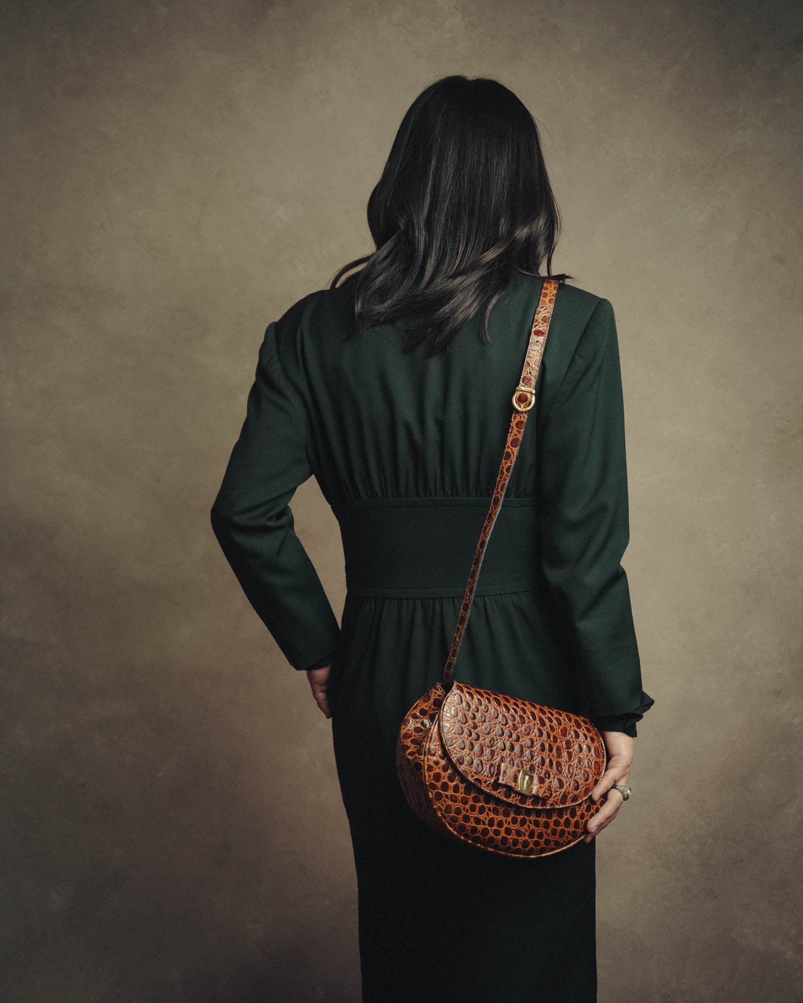 -SPECIAL- "Salvatore Ferragamo" 90's Glossy crocodile pattern shoulder bag