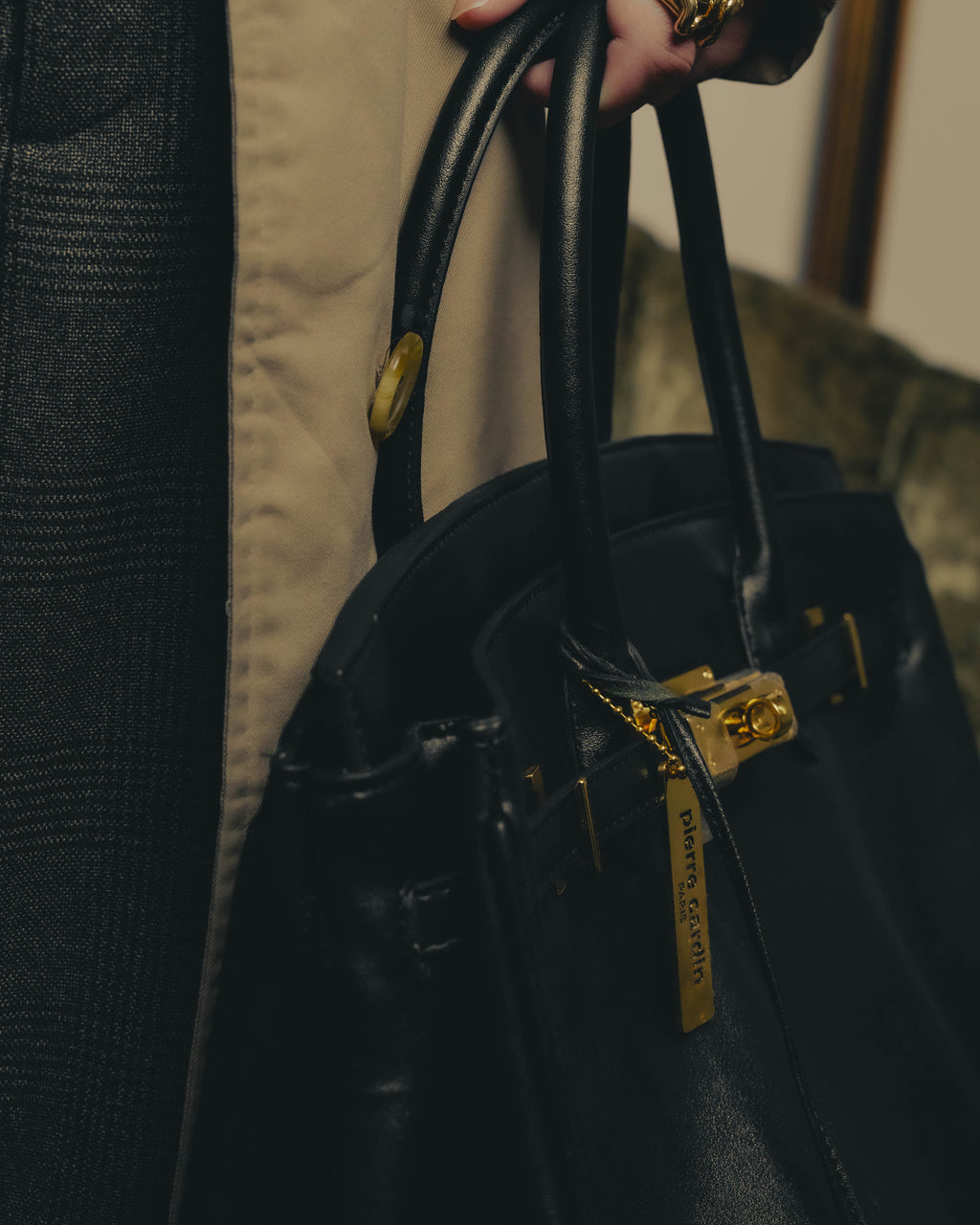 -SPECIAL- “Pierre Cardin” 90’s-00’s Belted flap leather top handle bag