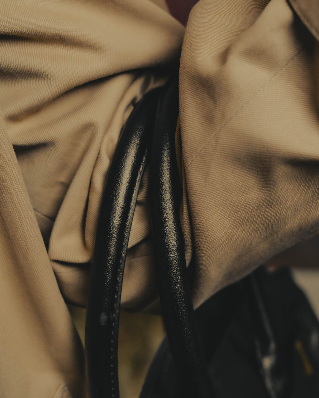 -SPECIAL- “Pierre Cardin” 90’s-00’s Belted flap leather top handle bag