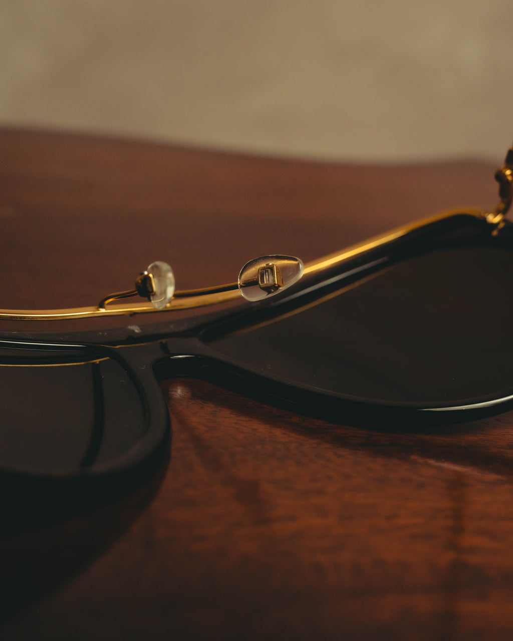 –SPECIAL– "GUCCI" 70's-80's Oversized aviator sunglasses
