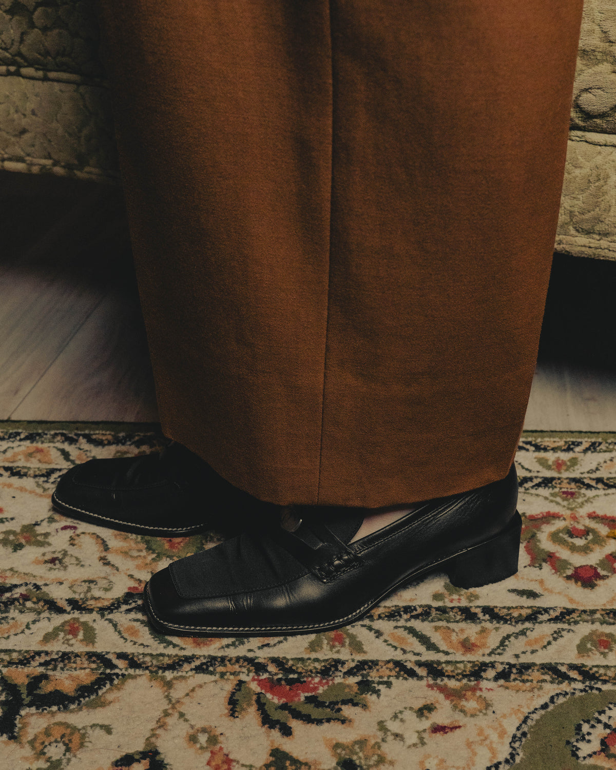 -SPECIAL- “CHANEL” 90’s-00’s Square toe CC logo leather heeled loafers