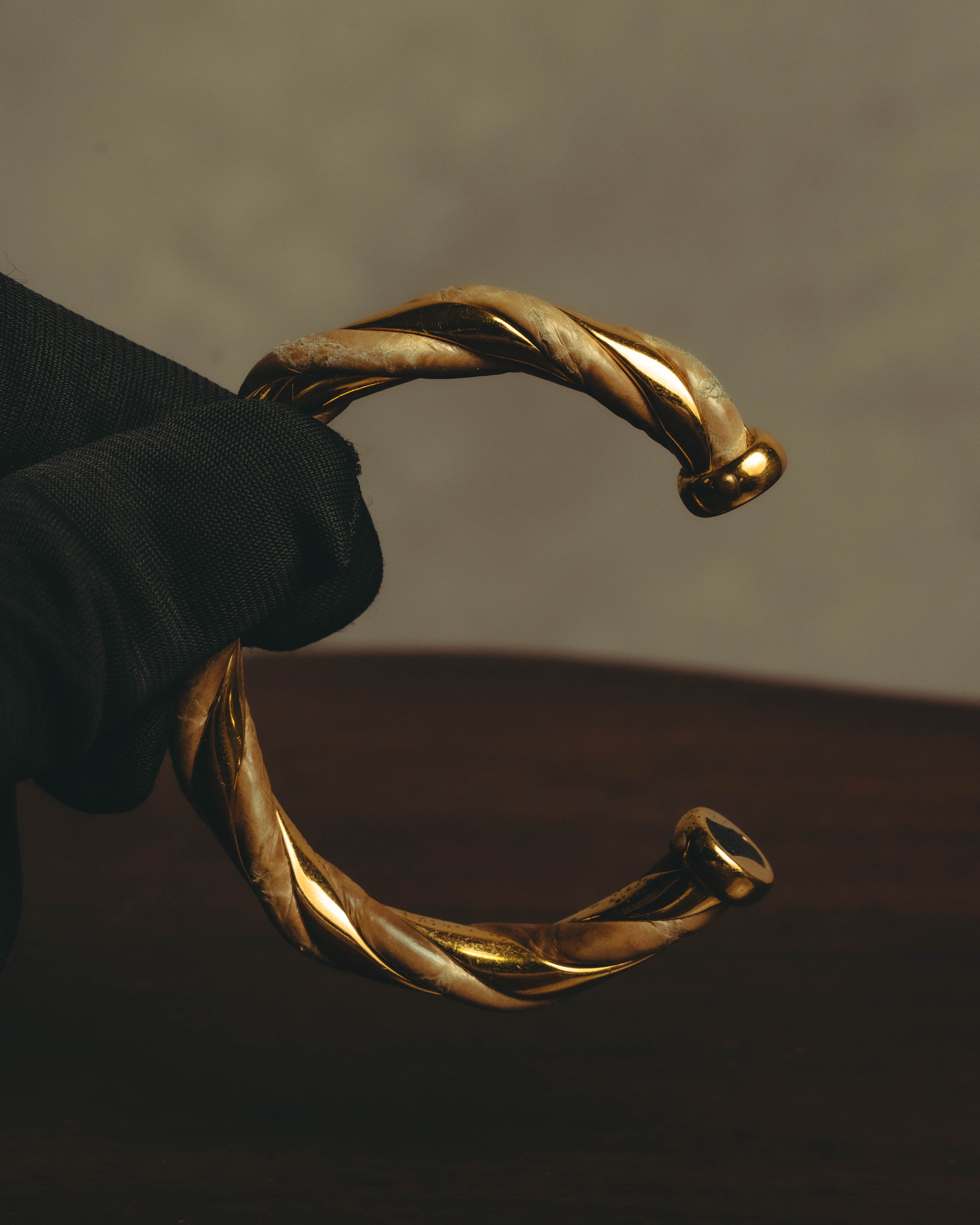 -SPECIAL- "Hermès" Twisted cuff bracelet