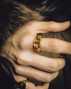 -SPECIAL- “DIOR” 20’s Cd navy sculptural gold tone link ring