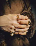 -SPECIAL- “DIOR” 20’s Cd navy sculptural gold tone link ring
