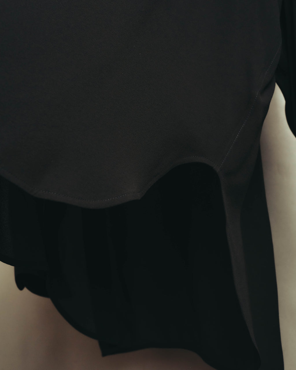 "BALENCIAGA" 2010's Minimalist black oversized shirt