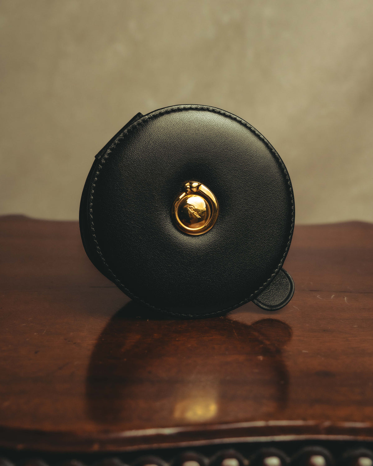 “Cartier” 80’s-90’s Panthère round leather compact mirror