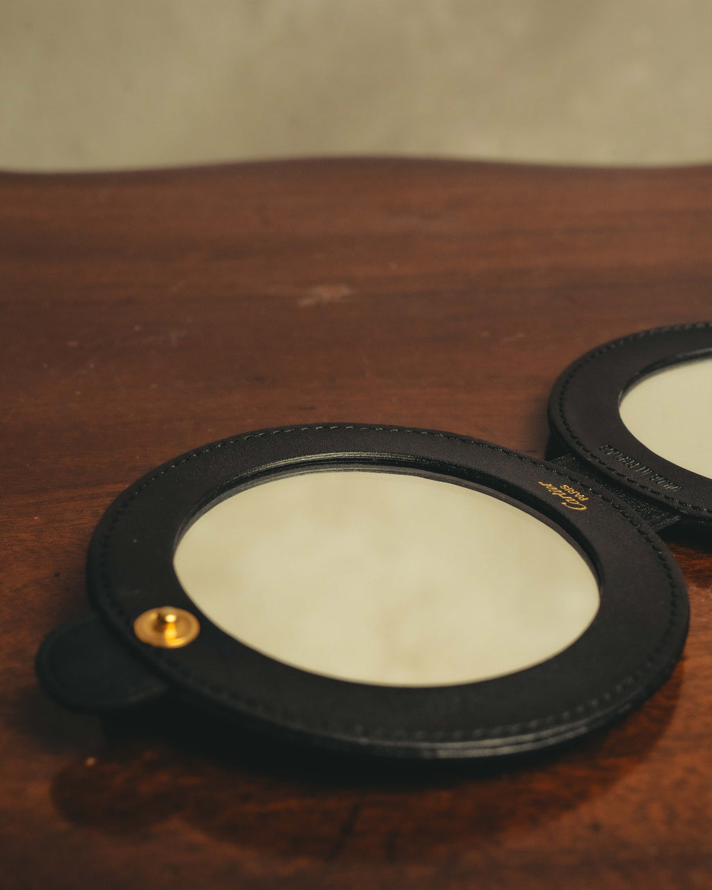 “Cartier” 80’s-90’s Panthère round leather compact mirror