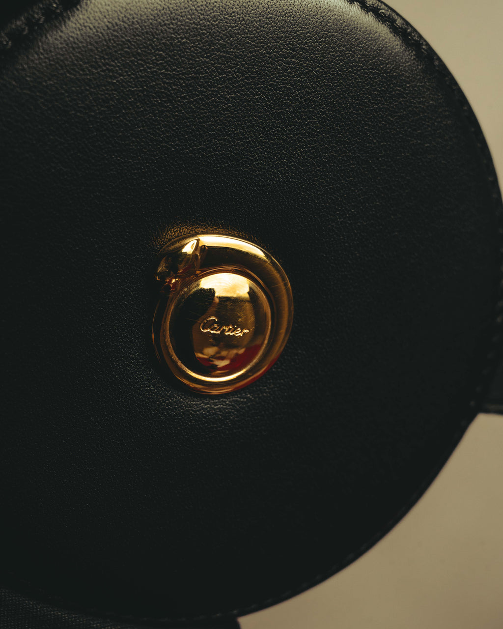 “Cartier” 80’s-90’s Panthère round leather compact mirror