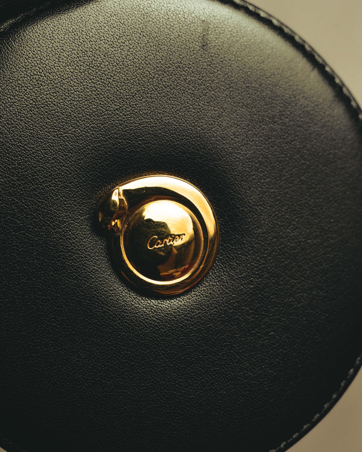 “Cartier” 80’s-90’s Panthère round leather compact mirror