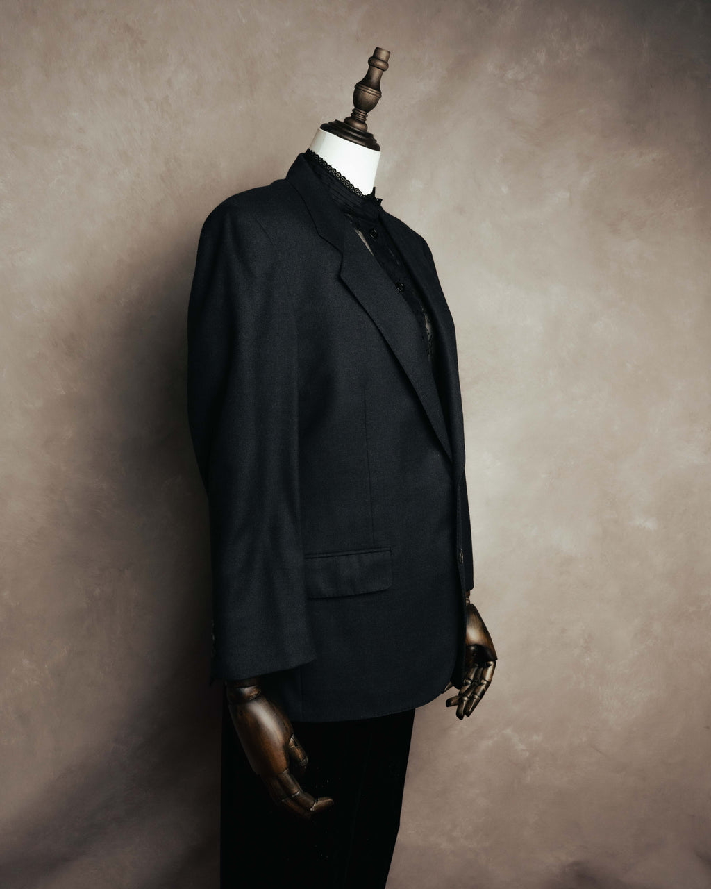 "BALENCIAGA" 80's-90's Structured wool blazer