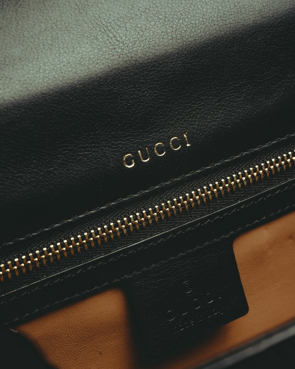 -SPECIAL- “GUCCI” 2019-2022 Sylvie 1969 python leather chain buckle top handle bag