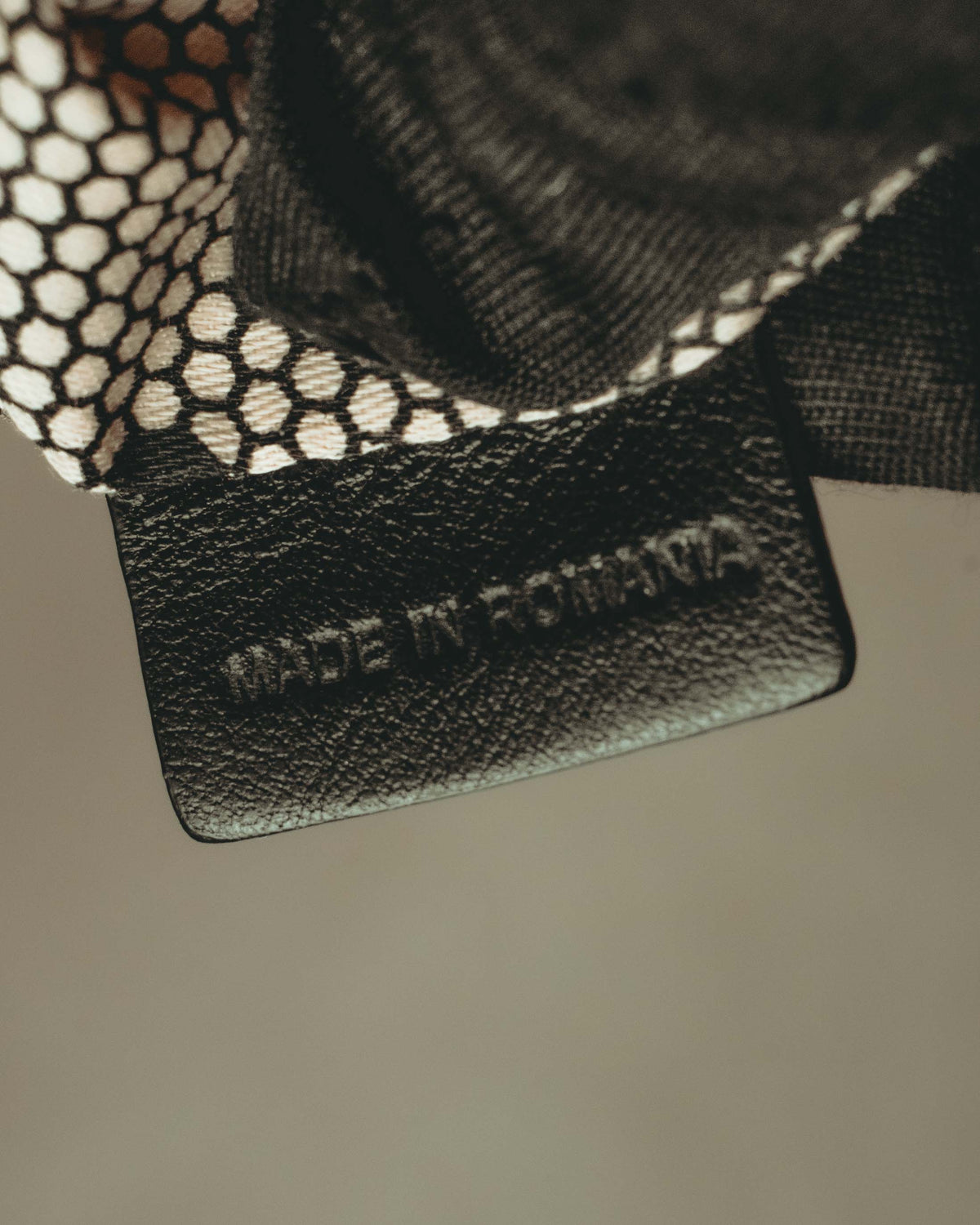 -SPECIAL- “RED VALENTINO” 20’s Minimaxi chain textured leather crossbody bag