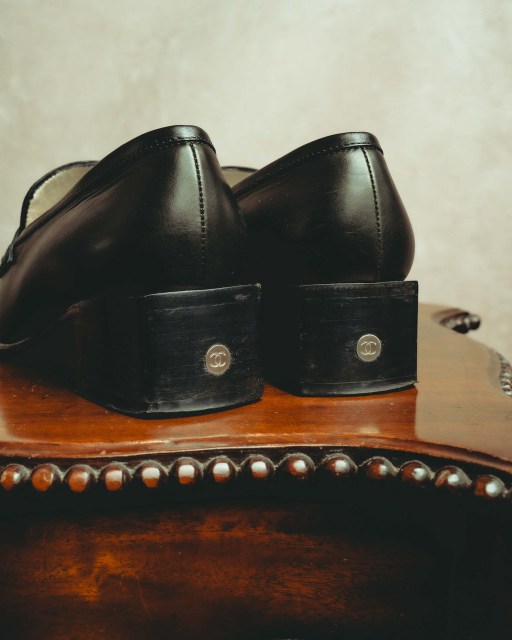 -SPECIAL- “CHANEL” 90’s-00’s Square toe CC logo leather heeled loafers