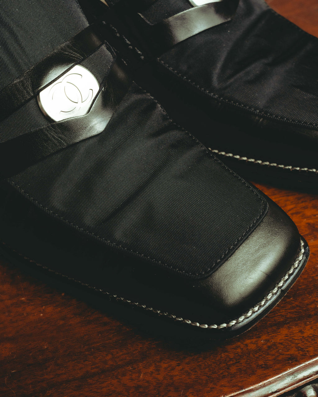 -SPECIAL- “CHANEL” 90’s-00’s Square toe CC logo leather heeled loafers