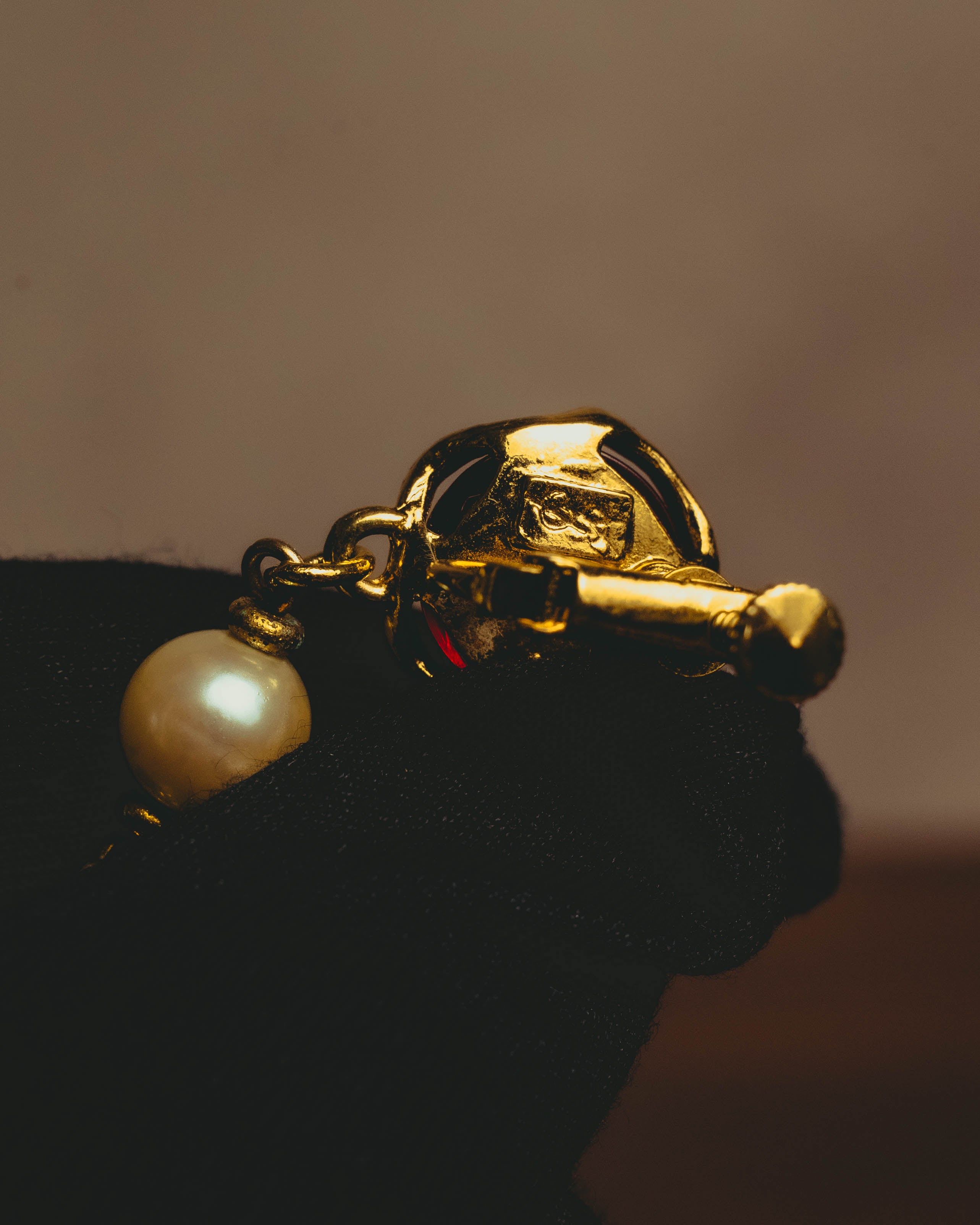 -SPECIAL- "Yves Saint Laurent" 80's-90's Vintage architectural poured glass and pearl drop earrings