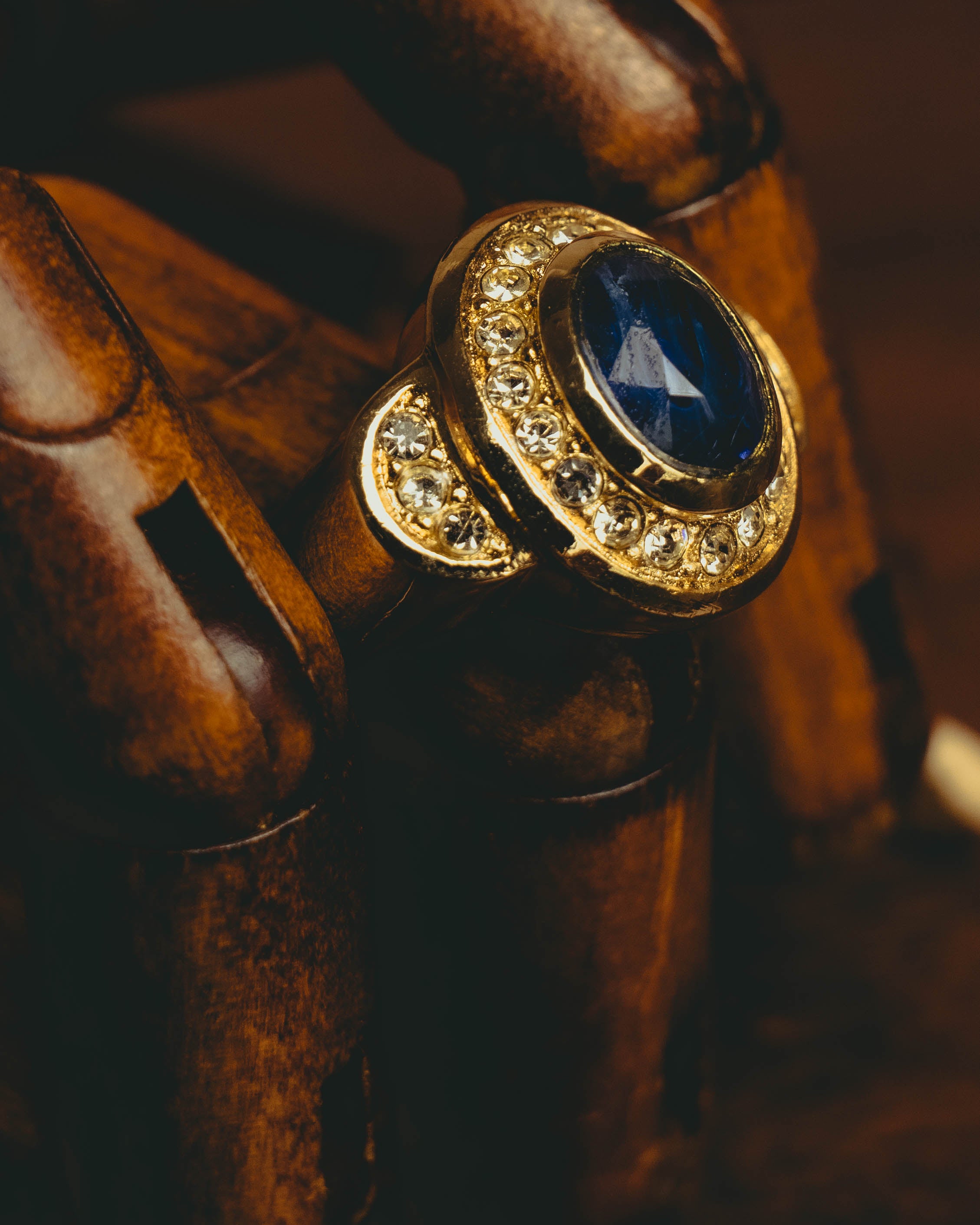 -SPECIAL- “Christian Dior” 60’s-70’s Blue cabochon cocktail ring